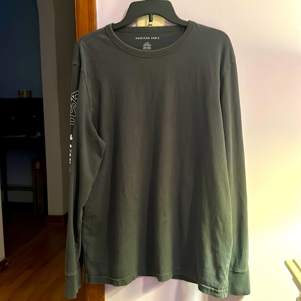 American Eagle Long Sleeved Tee Shirt